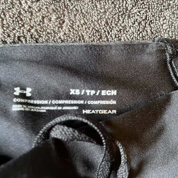 Under armour - Picture 2 of 2